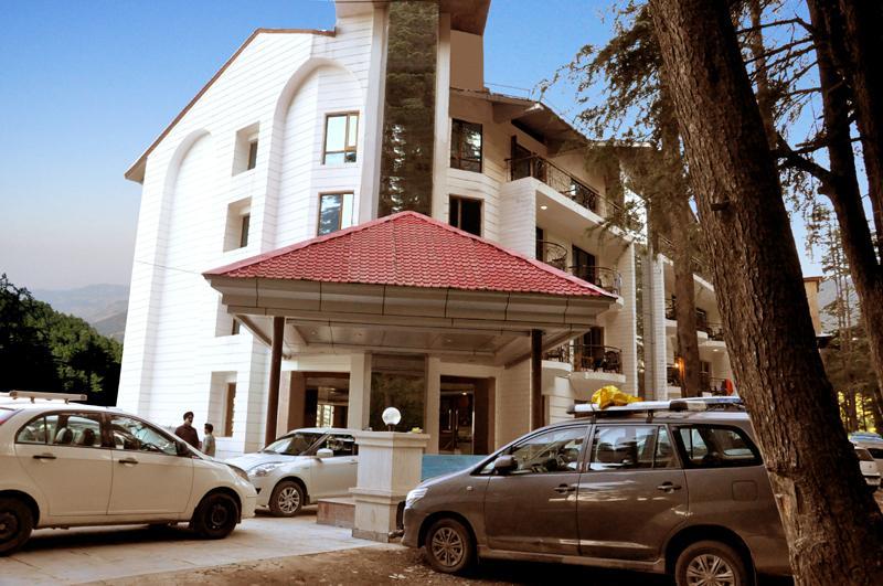 Hotel Trinetar Resorts Batoti Extérieur photo